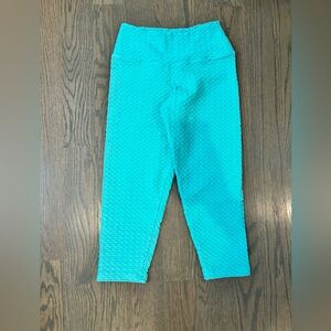 Croco light blue crop length BBB